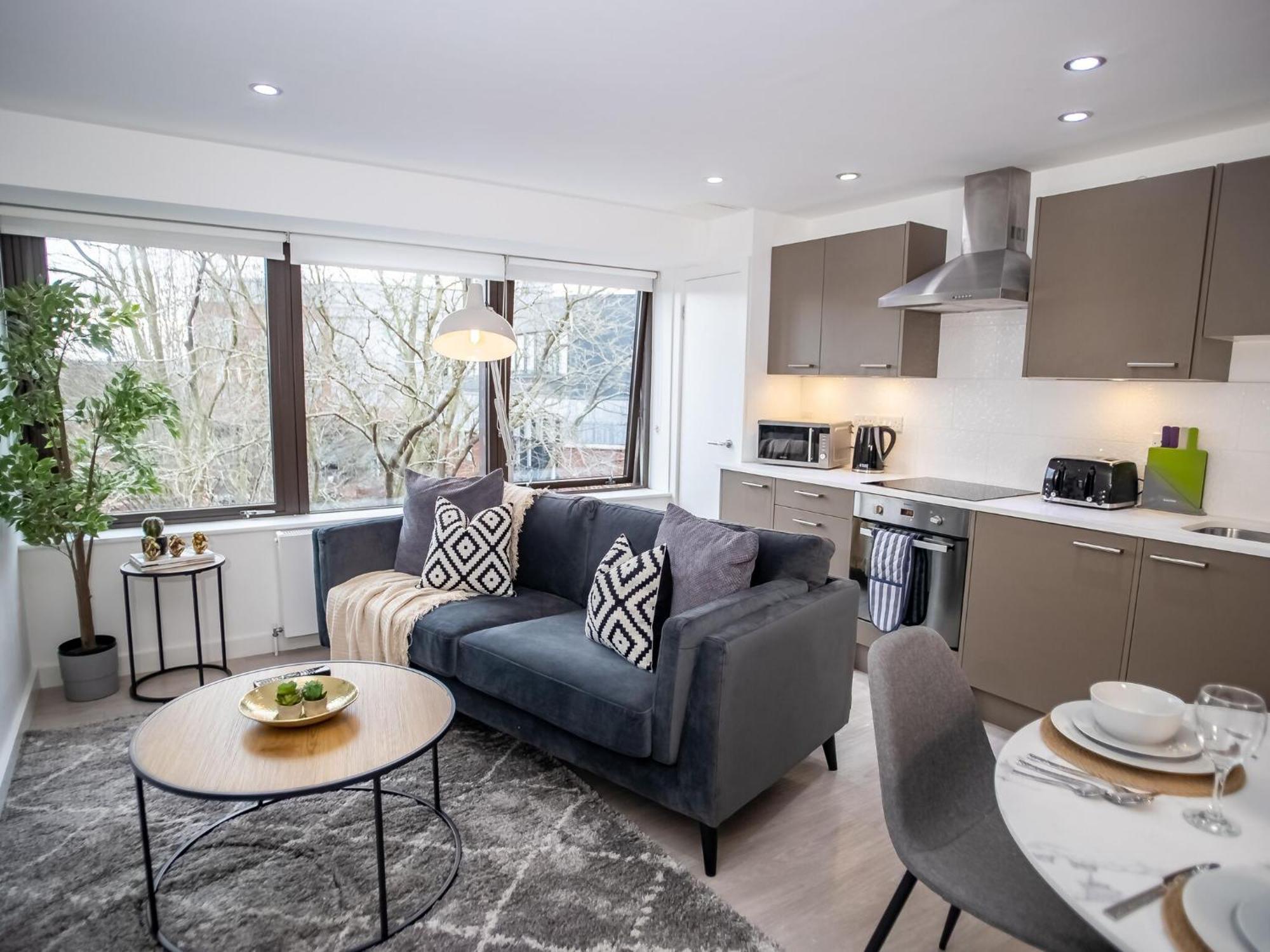 Pembroke House Apartments Exeter For Families Business Relocation Free Parking מראה חיצוני תמונה